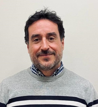 Dr. Oscar Santamaría